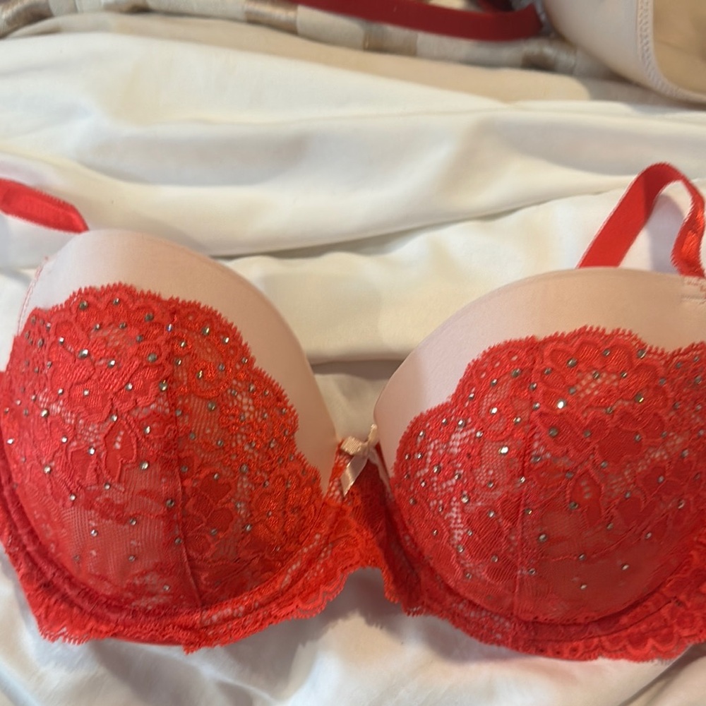 NWT Victoria’s Secret Dream Angels Lined Demi/Demi Buste Double Bra 34D coral
